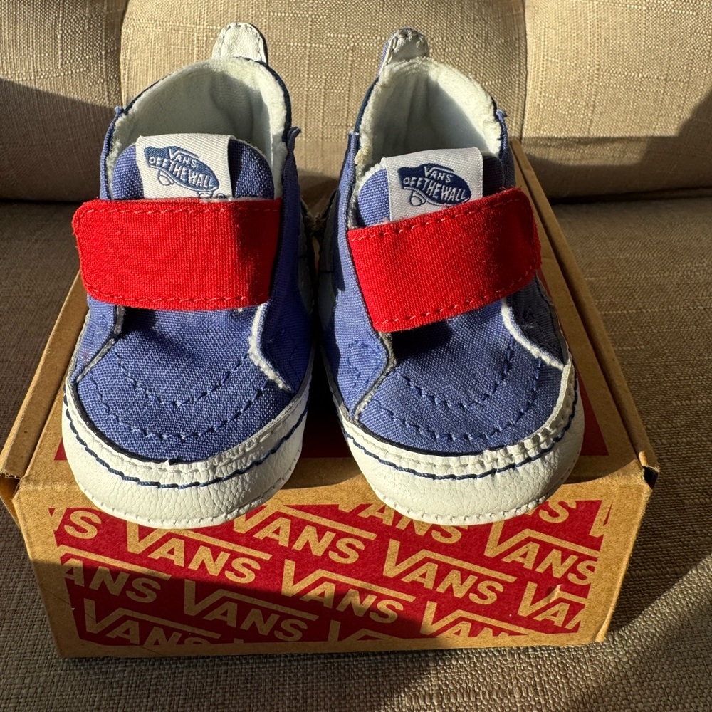 Vans Infant Sk8-Hi Crib Color Block Blue and Red High-Top Shoes size 2 - Picture 3 of 8